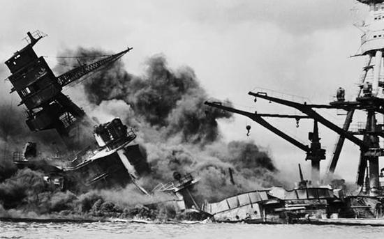 不只《决战中途岛》，15部影片看太平洋战争始末
