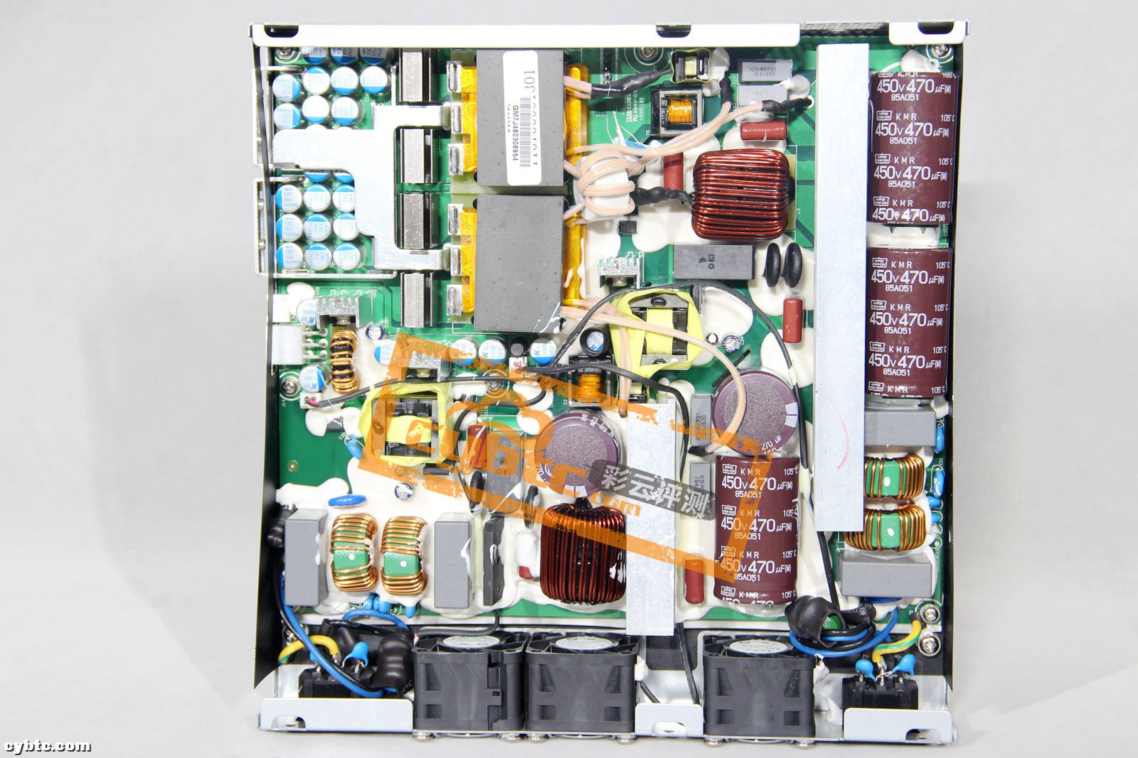 彩云评测 | 比特大陆旗舰比特币矿机蚂蚁S17+ 76T