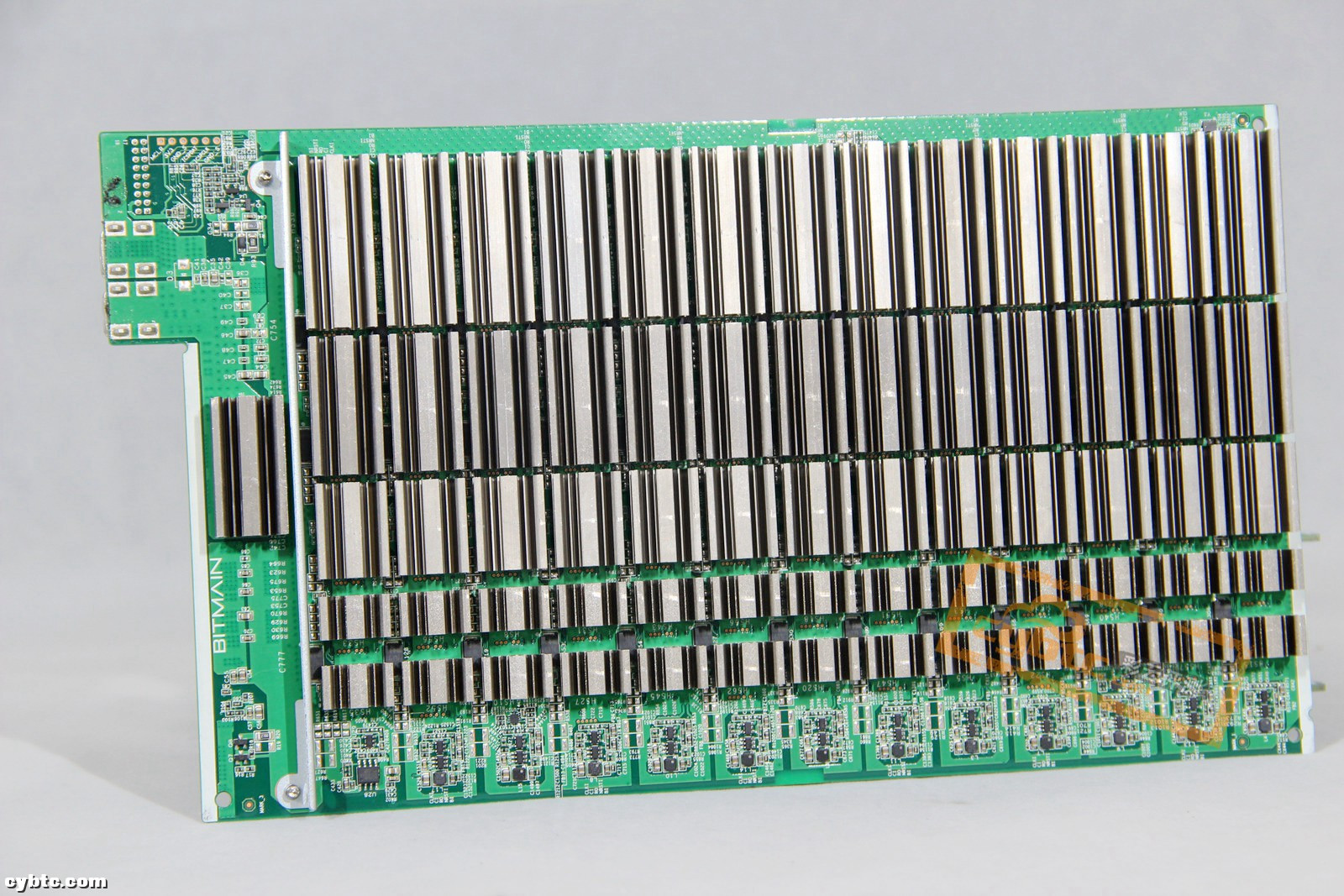 彩云评测 | 比特大陆旗舰比特币矿机蚂蚁S17+ 76T