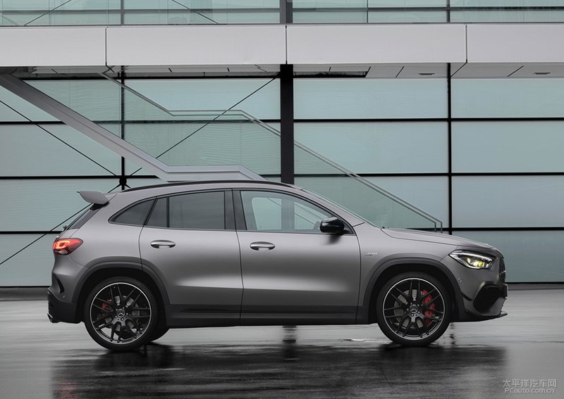 地表最强2.0T，梅赛德斯-AMG GLA45来了