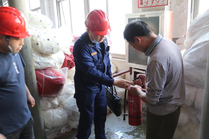 严执法 强巡查 我区开展节前安全环保指导检查