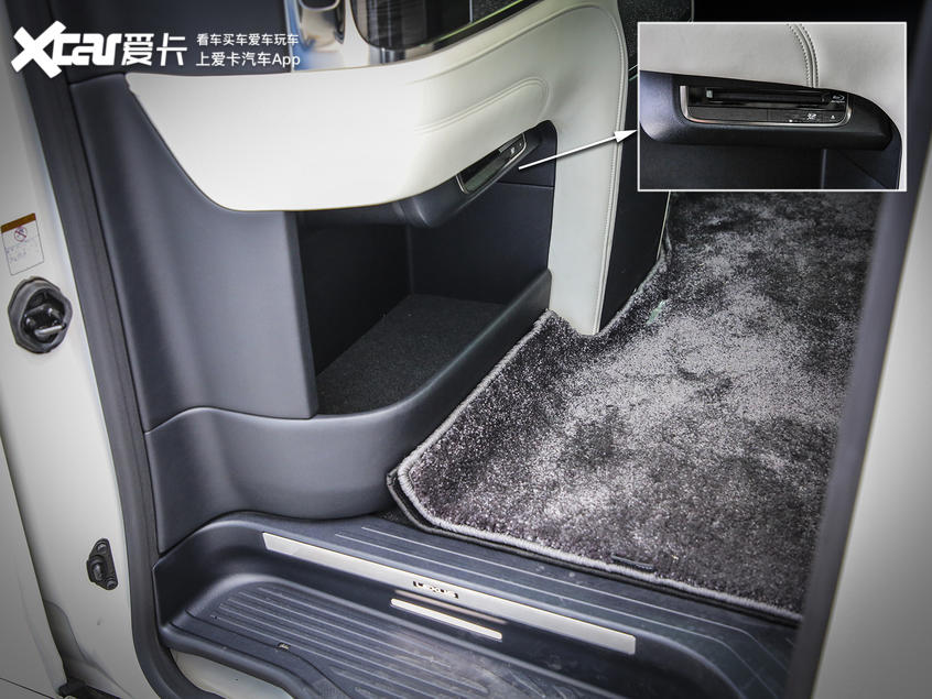 加价钱够再买辆埃尔法 体验雷克萨斯LM