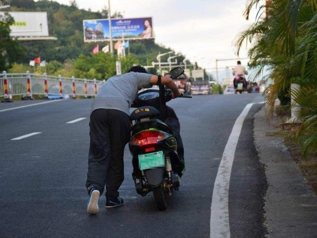 騎測(cè)雅迪冠能M8：這才是優(yōu)秀電動(dòng)車該有的模樣