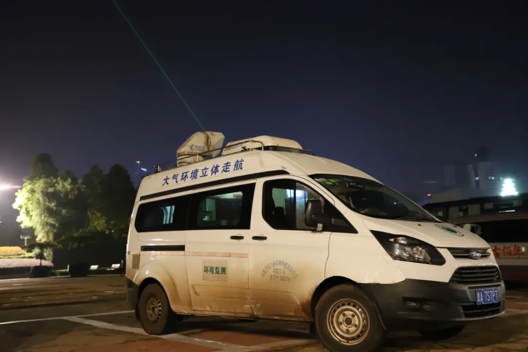 你见过吗？日照上空这条“绿色激光”！原来是做这个的......