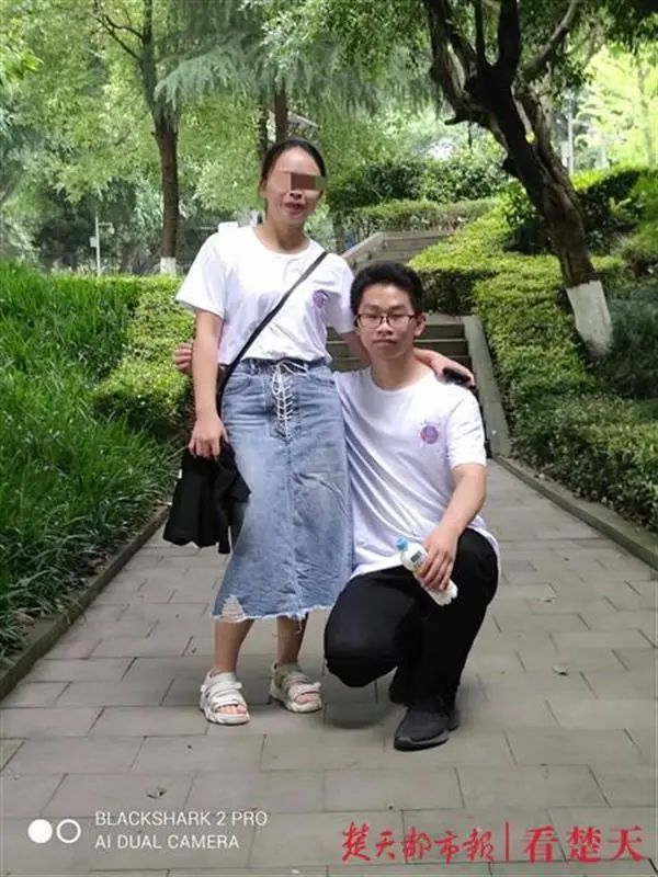入学仅34天,19岁大学生生日前夜在校园内失踪!视频画面令家人崩溃