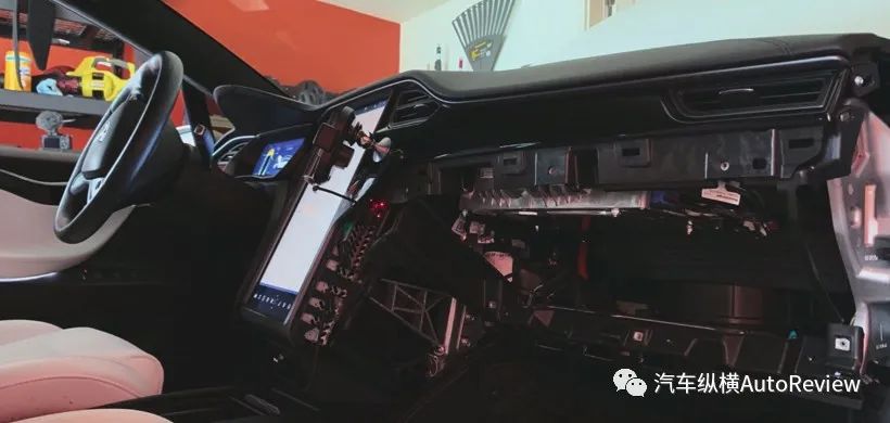 智能网联汽车周报(11月第二周) </p><p>　　《智能网联汽车技术路线图2.0》发布，滴滴与北汽合作的L4级车北京首发亮相
