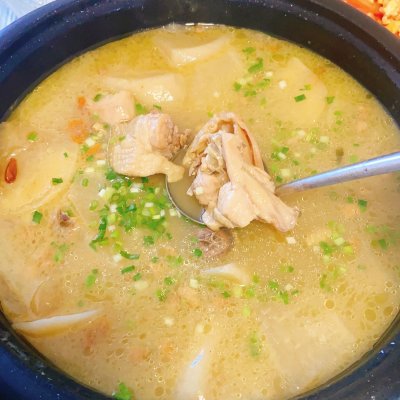 腊鸡怎么做好吃又简单腊鸡闷白萝卜汤太销魂