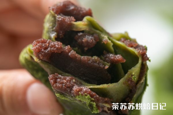这道青草糍粑拍照发到朋友圈，都在夸我厨艺高