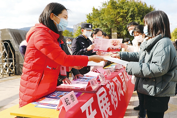 观察｜优化生育政策 积极应对人口老龄化