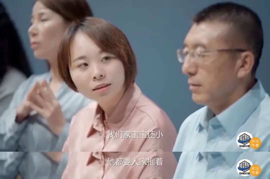 8个月宝宝高速路上被甩出车窗命悬一线,网友:抱娃坐车等于“谋杀”