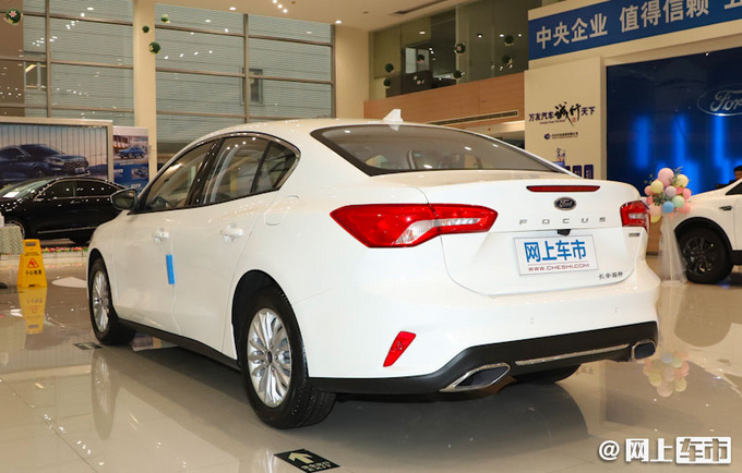 福特福克斯三缸车将停产！换1.6L/1.6T四缸机，配8AT，动力更强