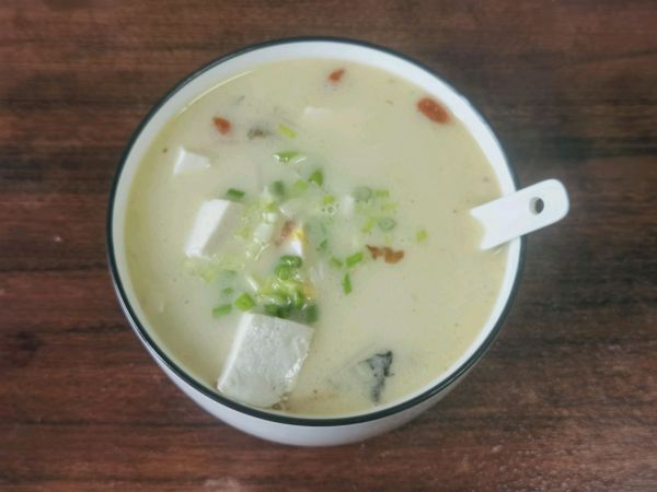 鲫鱼汤—月子餐