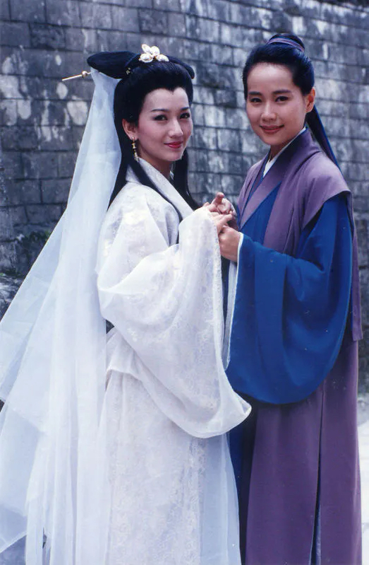 1992年电视剧《新白娘子传奇》剧照纵观白蛇故事的发展,能清楚看到