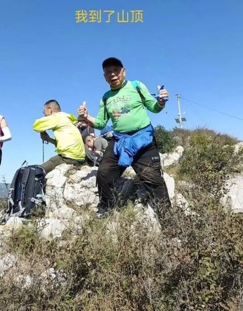 大写的服！81岁爷爷，自驾游1500公里