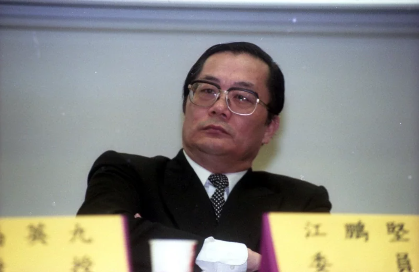 又出幺蛾子！台独立委被罢免前，民进党内部突然开始抓“间谍”