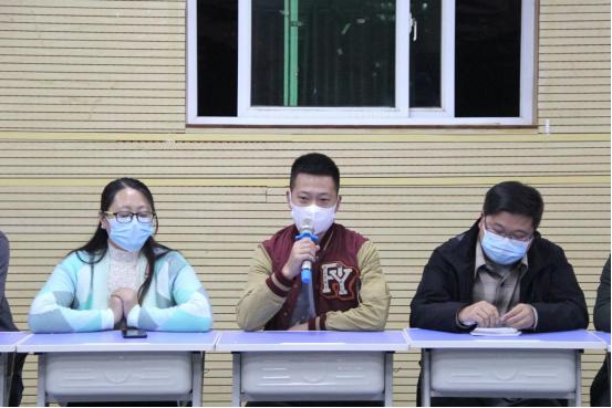 二七區(qū)幸福路小學(xué)家校攜手探討“雙減”(圖3)