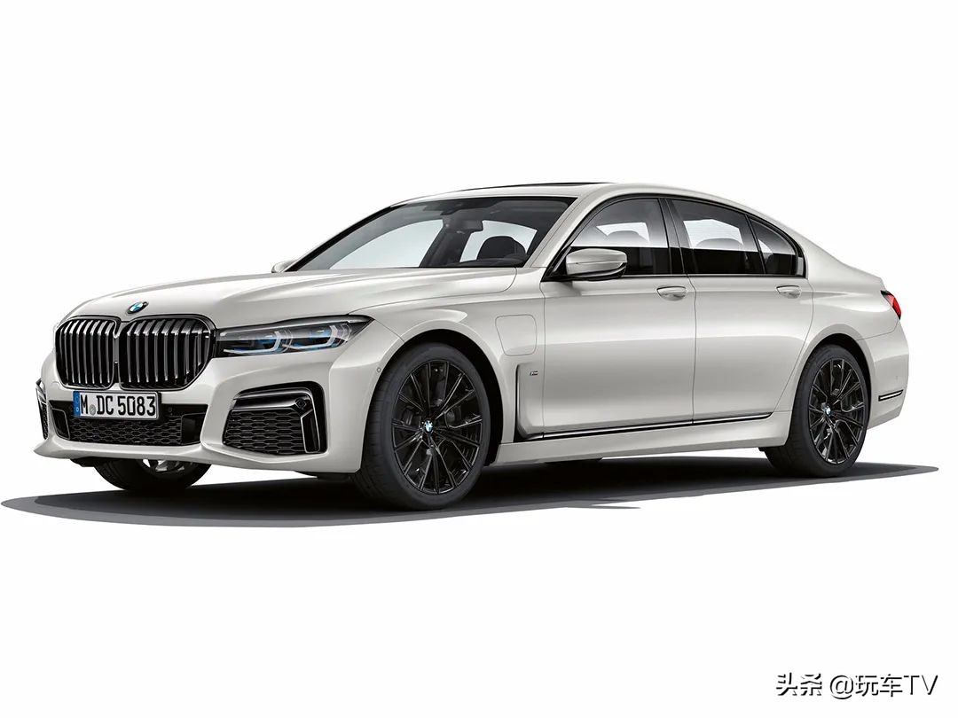 小眼睛大鼻孔！这还是我们认识的宝马7系吗？简直不敢相信