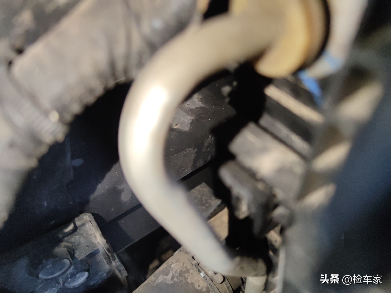 新款不如老款霸气，花9万买这辆开了5年的别克君越值不值？