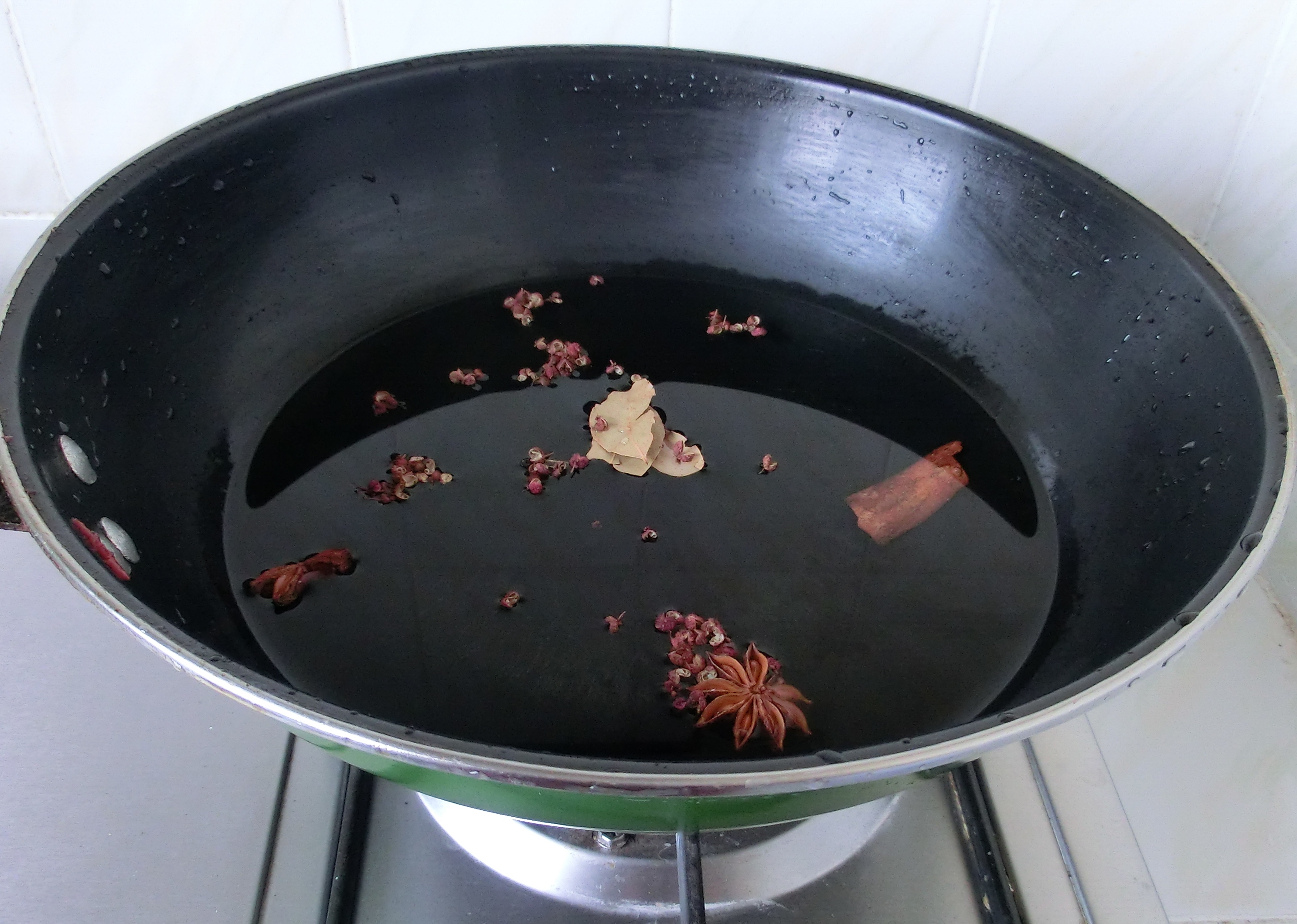 奶奶30年的开胃泡菜做法，泡一夜就能吃，方法简单，酸甜脆爽下饭