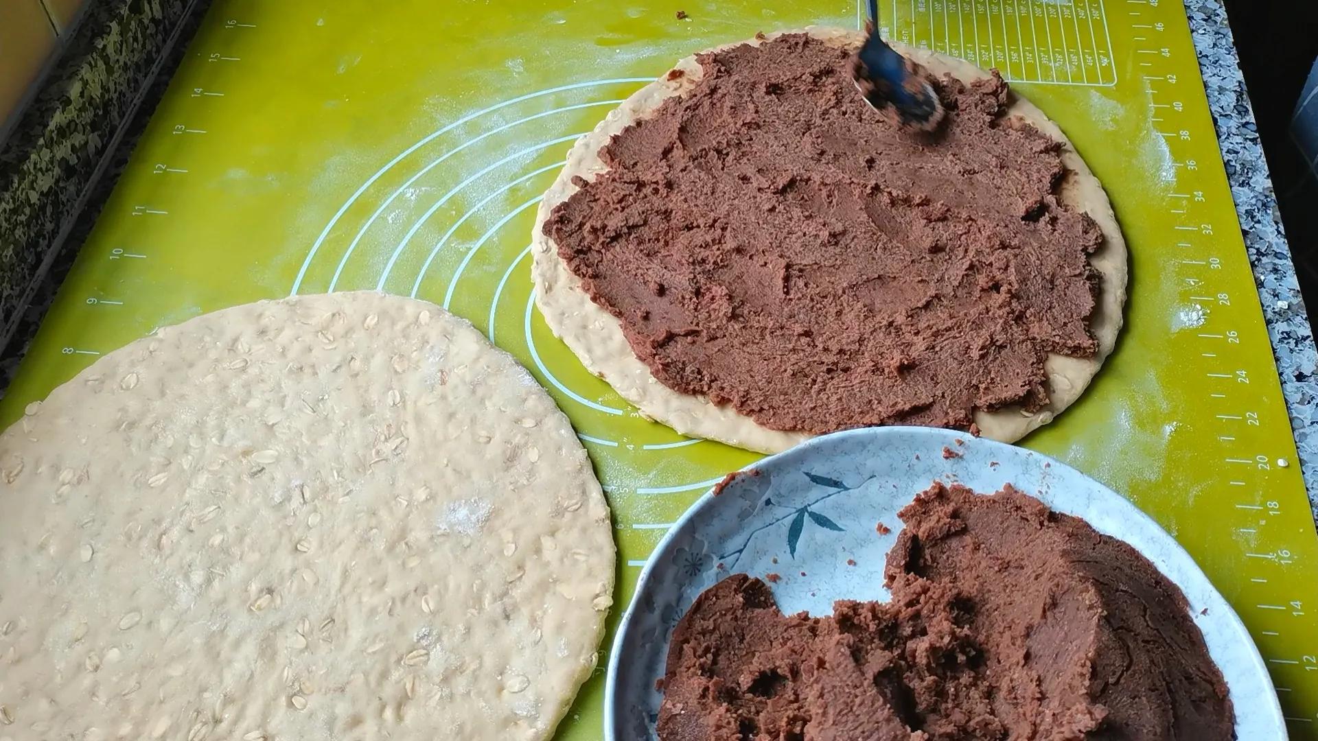 懶人版的燕麥豆沙麵包,不用揉出手套膜,一次醒面,一樣香甜鬆軟