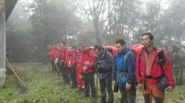 走不出的困境？哀牢山遇难者曾山中转圈，遭遇“鬼打墙”后又失温