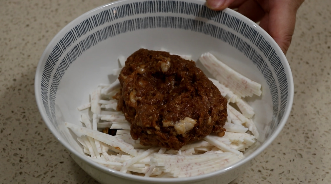 冬季要多吃芋头，吃南瓜冬瓜不如吃它，不用油炸，营养又美味