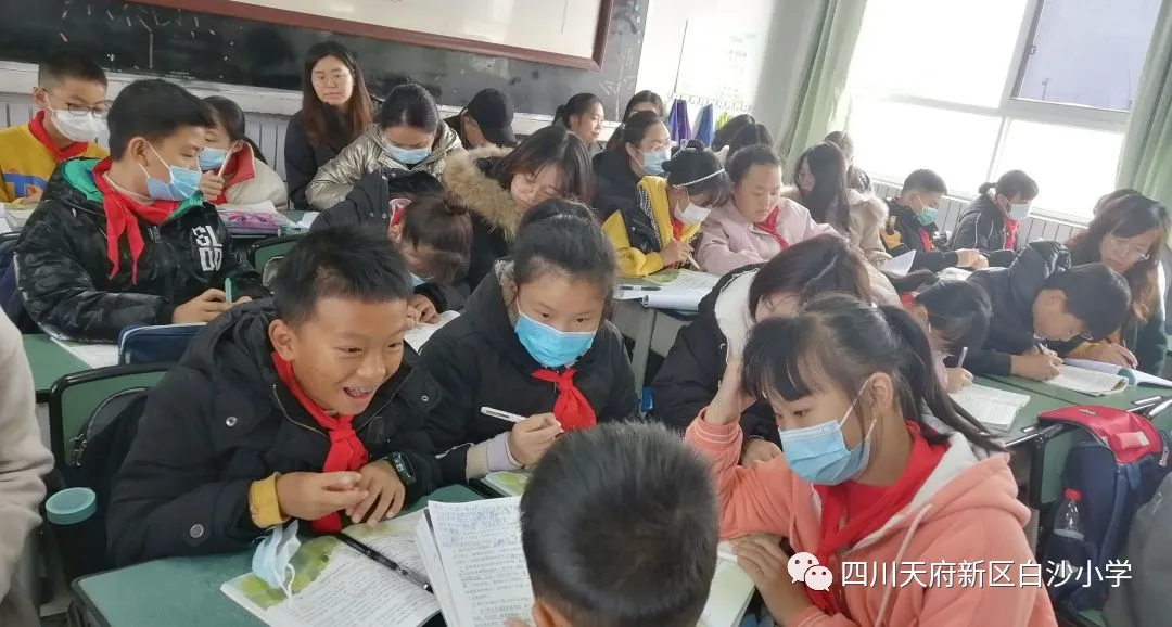 名师引领促成长 携手同行共远航——白沙小学名师献课活动