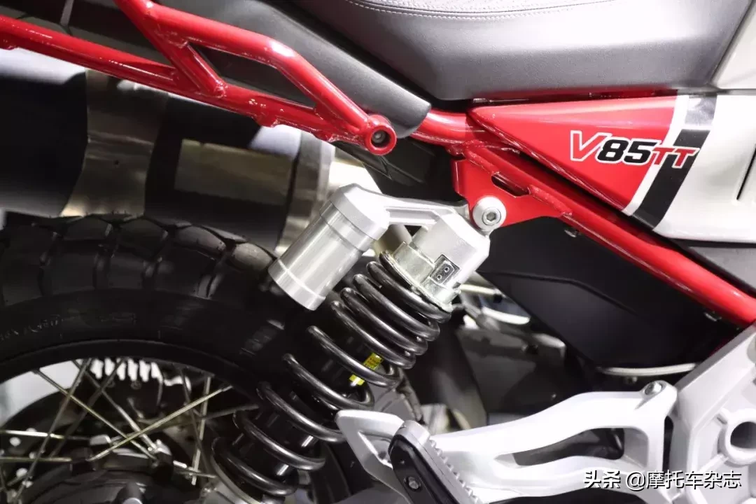 新款Vespa 300售价4.98万起，横置V缸ADV发布！