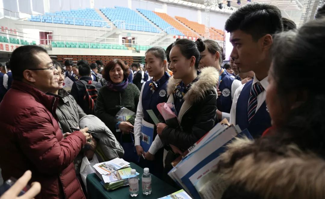 东方丽人模特·空乘专业全国高校推介会—你的强力艺考助推器