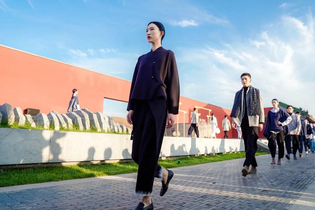 2021北京时装周：重塑时装周的权力