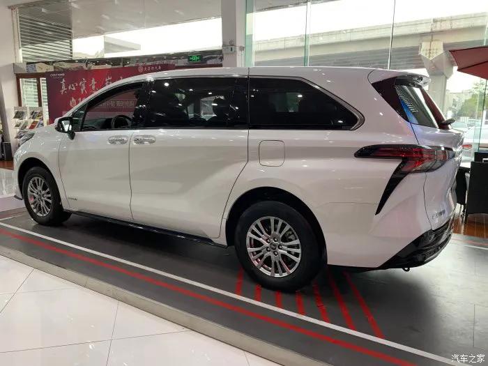 2021å¹´ä¸°ç”°Sienna(èµ›çº³)å�³å°†å›½äº§ï¼Œå¯¹æ¯”ä¹°GL8å�ˆé€‚å‘¢ï¼Ÿè¿˜æ˜¯ä¸°ç”°ï¼Ÿ