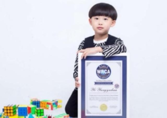 农村厂妹的逆袭记，为培养儿子疯狂报班，易烊千玺的妈妈创造奇迹