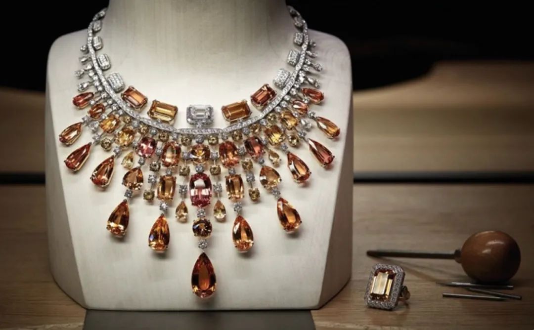 这些国际奢侈品牌都在做高定珠宝首饰，而且十分独特，你知道吗？