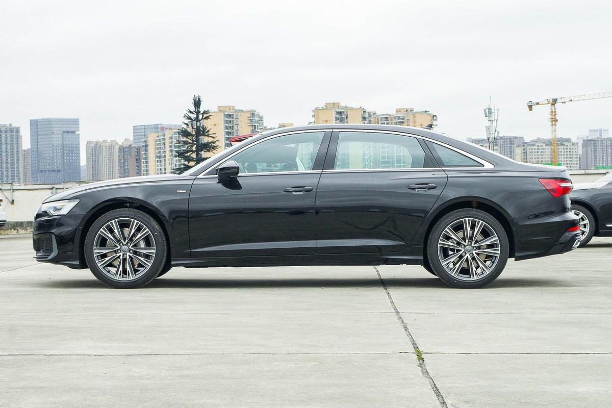 45万预算会选奥迪吗？解读带quattro四驱的A6L，性价比高过530Li