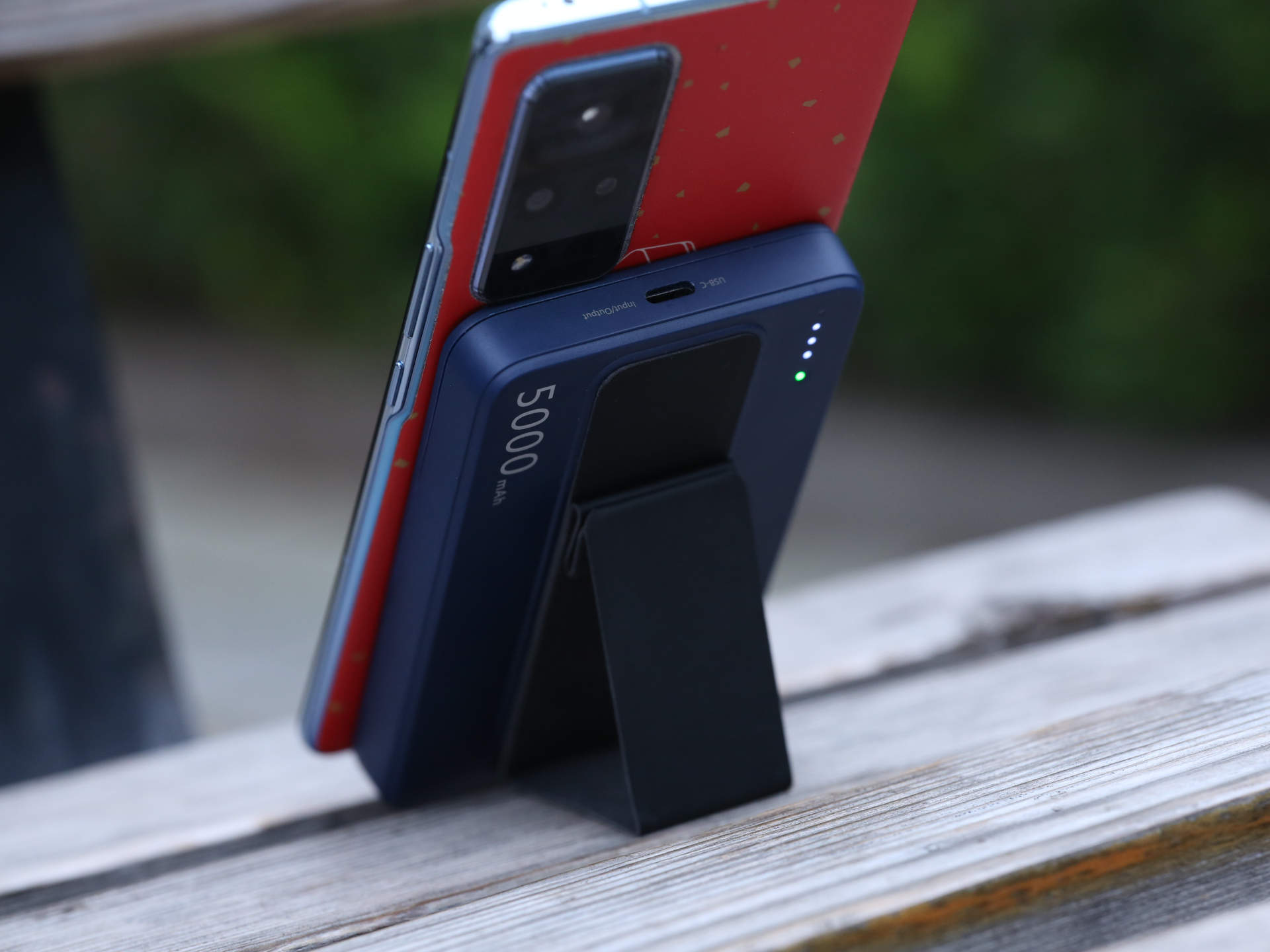 开箱｜努比亚磁吸充电宝PA0001使用测评