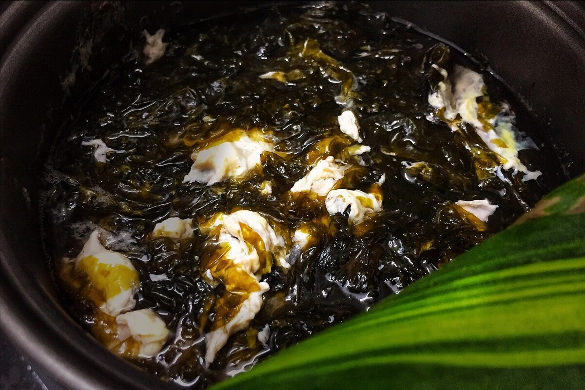 做紫菜蛋花汤，紫菜用不着下锅，教你地道做法，紫菜汤又鲜又香