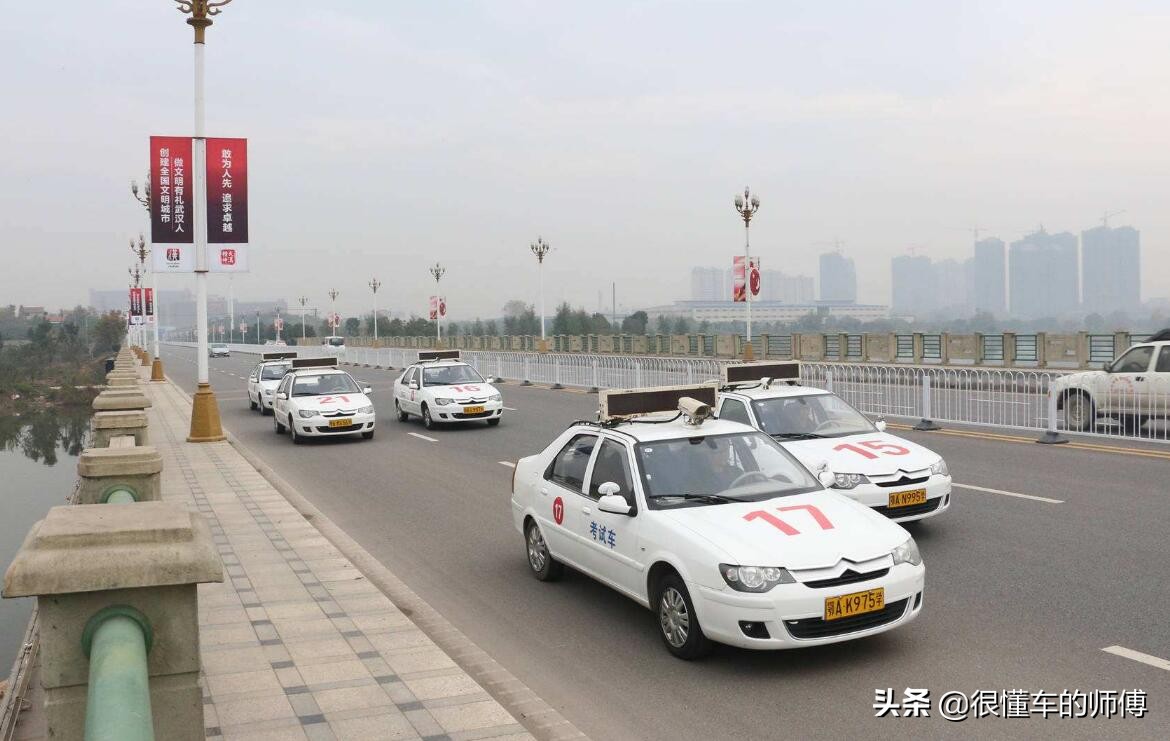 科三有时间限制么？答案很明显，3年、8秒和10天