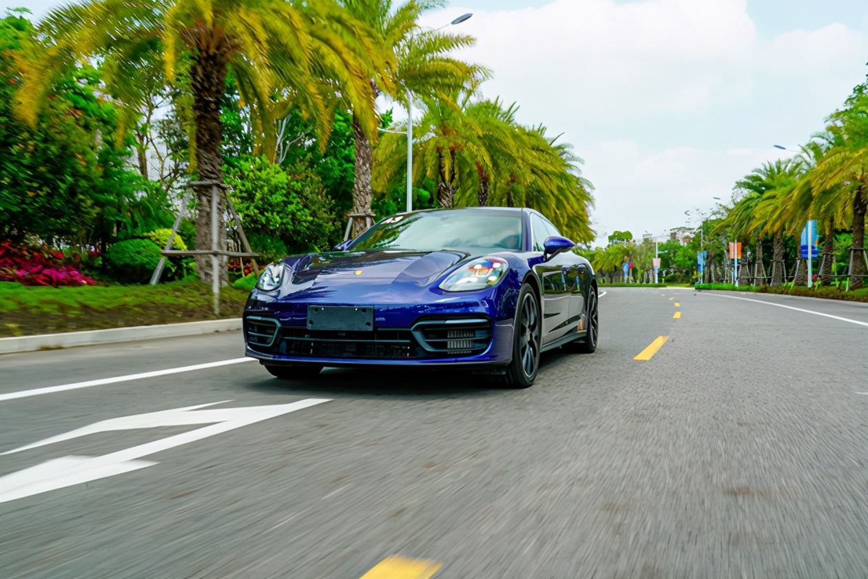 试保时捷Panamera 它会是你的快乐星球吗？
