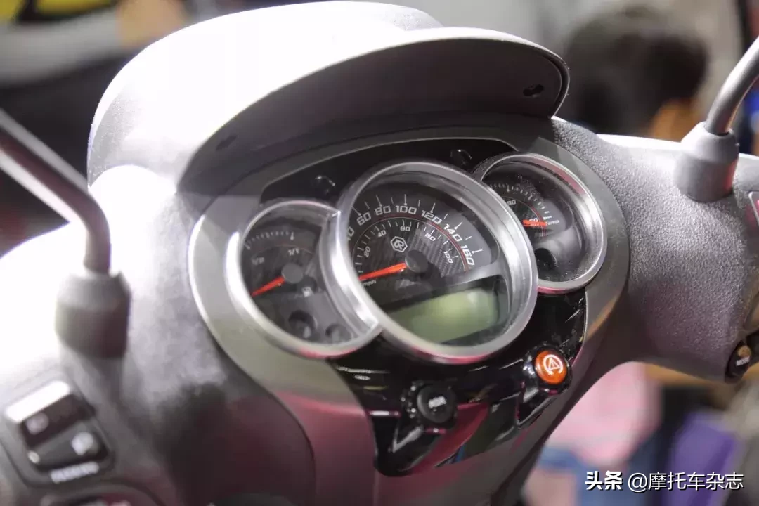 新款Vespa 300售价4.98万起，横置V缸ADV发布！