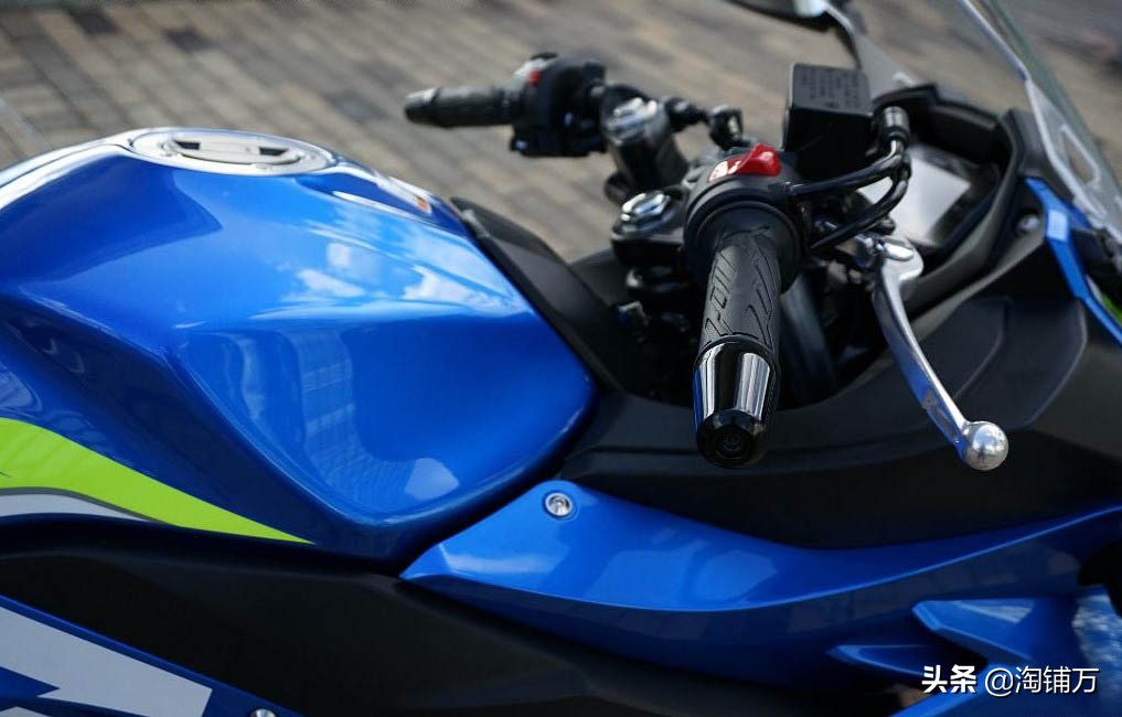 国内最畅销的250“跑车”铃木GSX-250R实拍解析