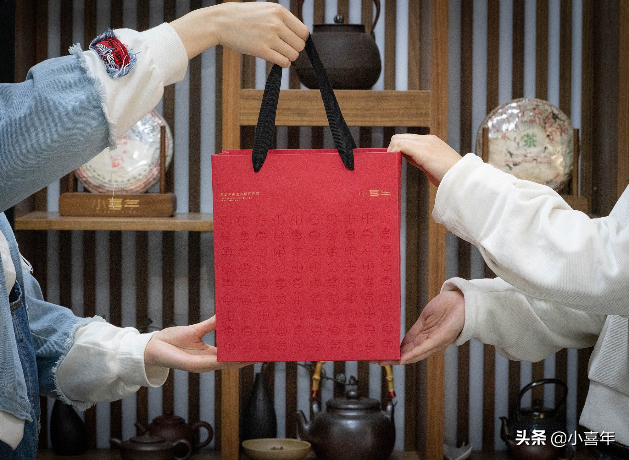 春节送亲朋好友什么礼品好（春节送亲人什么礼物）
