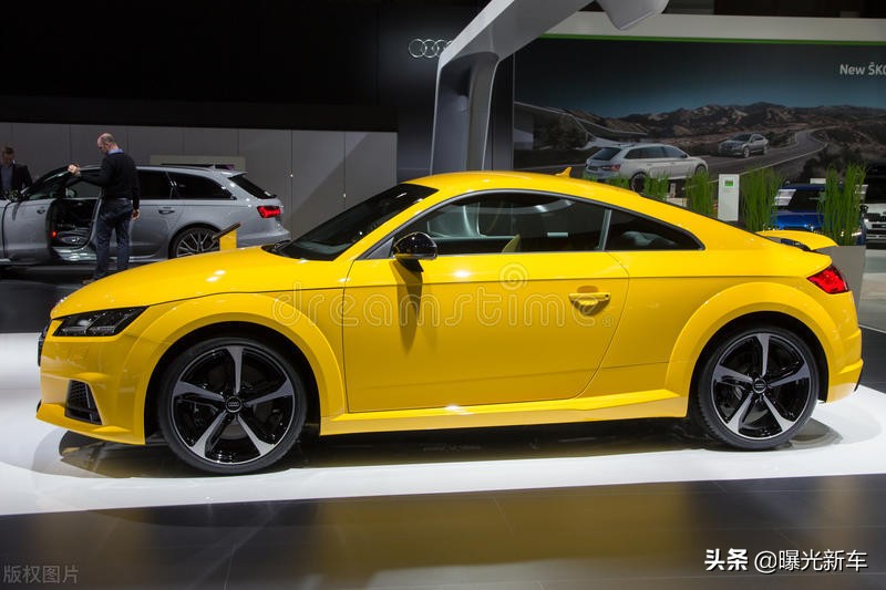 全新奥迪TT TTS 跑车，性能提高了很多
