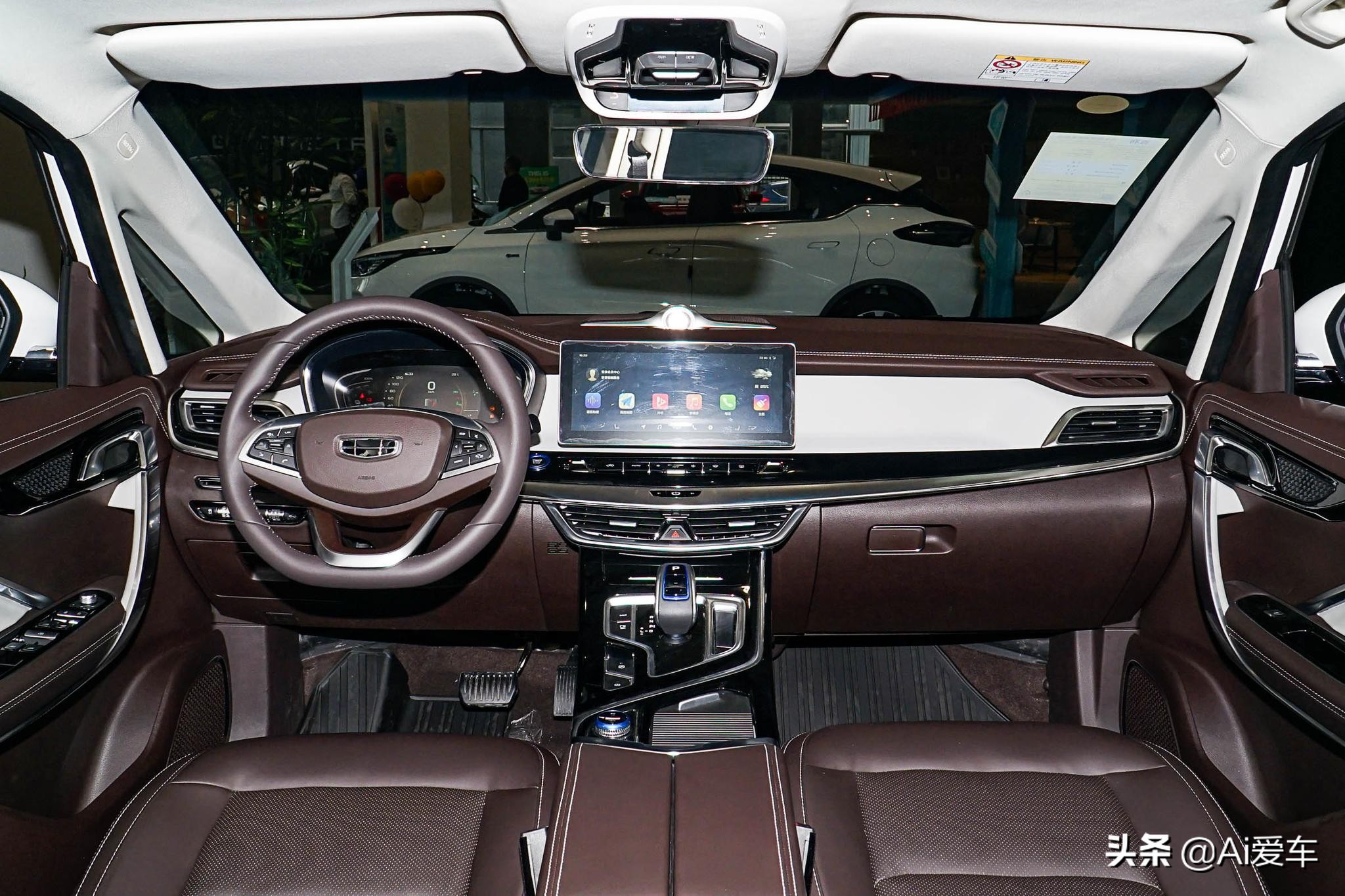 1.5L油耗独立6座低价MPV，超1米9宽体设计，实用空间大，嘉际ePro