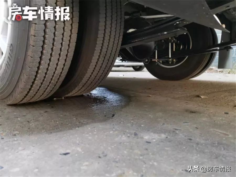 20万出头国六校车底盘房车安全可靠，超大空间3张床，C2本能开