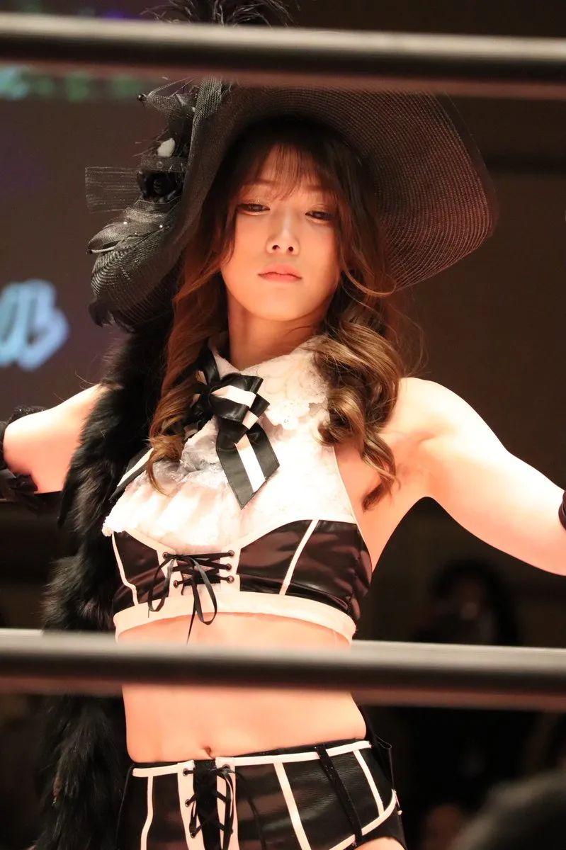 日本美少女摔角手赤井沙希，这赛场风姿，真是难顶啊！_图片 No.2