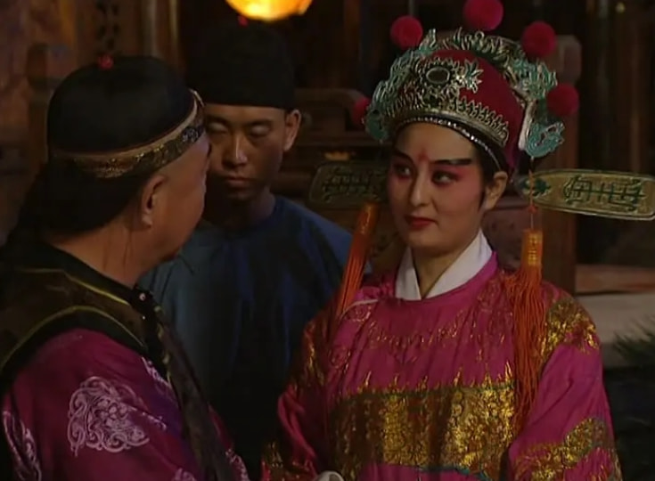 总结完毕,最后再说一个,江夏镇被刘八女送给黄体仁的那个旦角九岁红