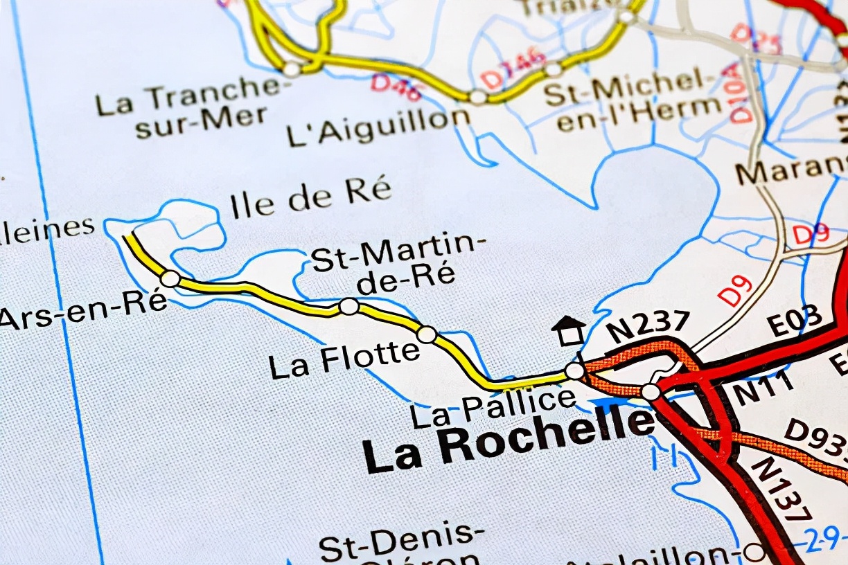 法国旅游攻略 La Rochelle 的历史故事 法国海港城市生活