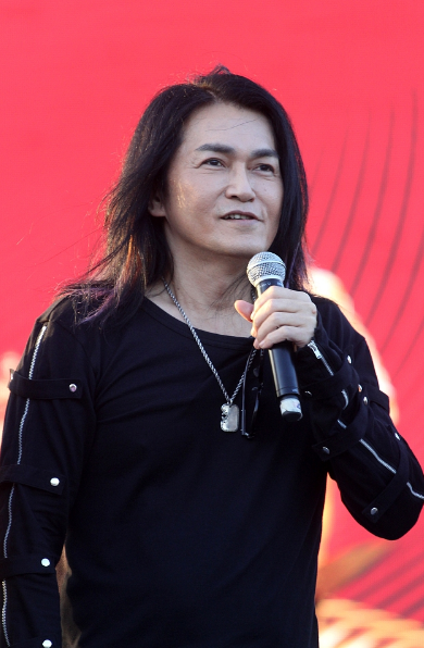 61岁靠走穴为生,是娱乐圈的悲哀,有多少人还记得迪克牛仔?