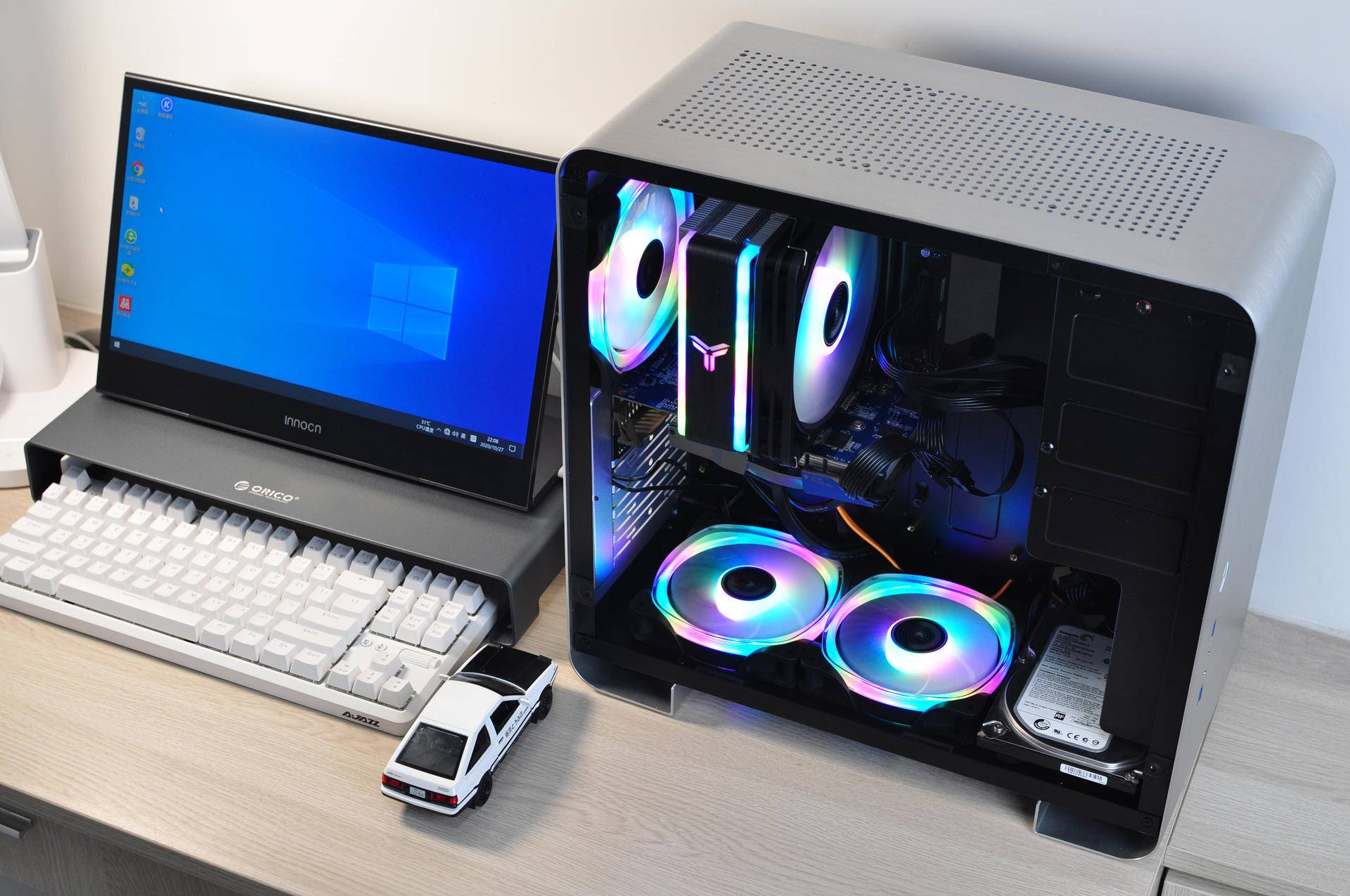 迷恋却买不起mac pro,我把家里的电脑换了个银色新机箱