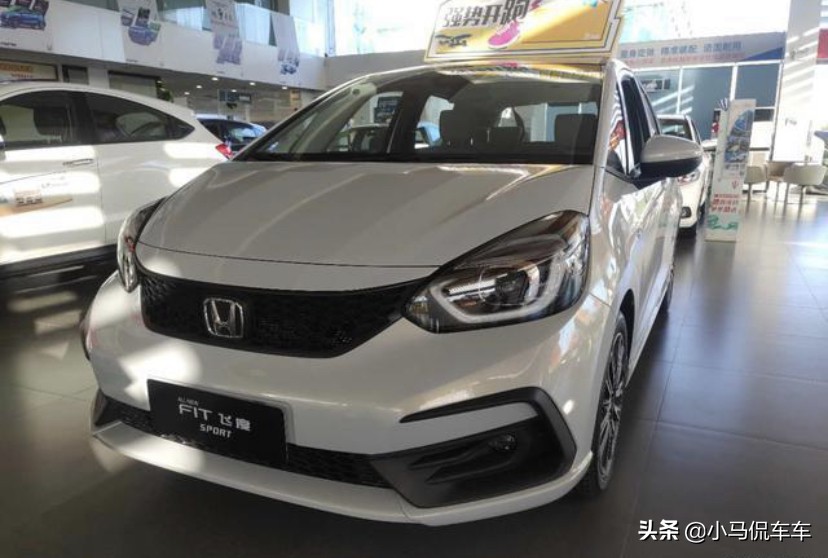 对飞度有点失望，最终选择大众POLO，自动挡低配落地9.8万